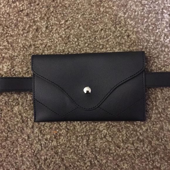 Black Belt with Pouch - Picture 4 of 10